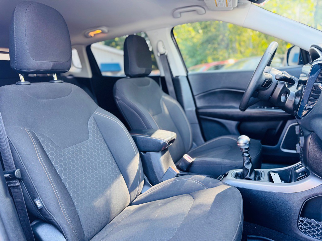 2020 Jeep Compass Image 22