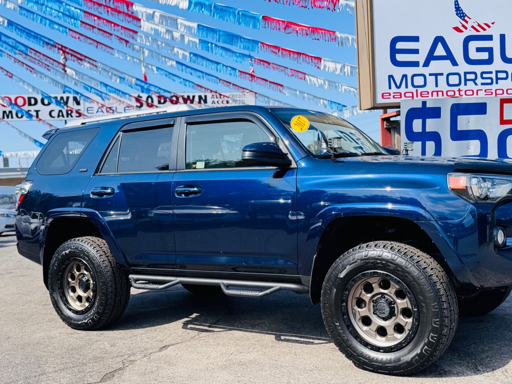 2017 Toyota 4Runner Image 7