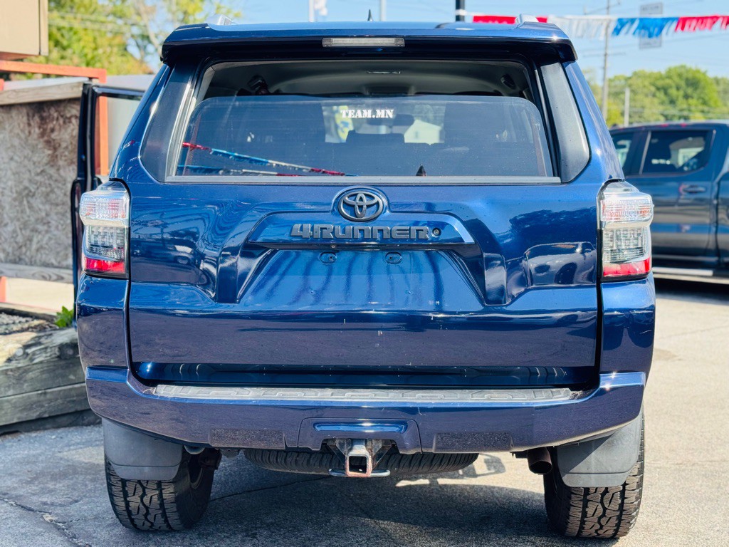 2017 Toyota 4Runner Image 13