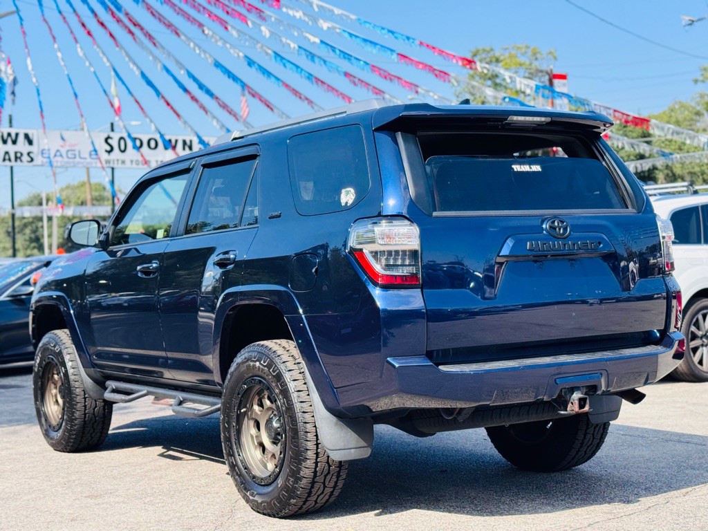 2017 Toyota 4Runner Image 14