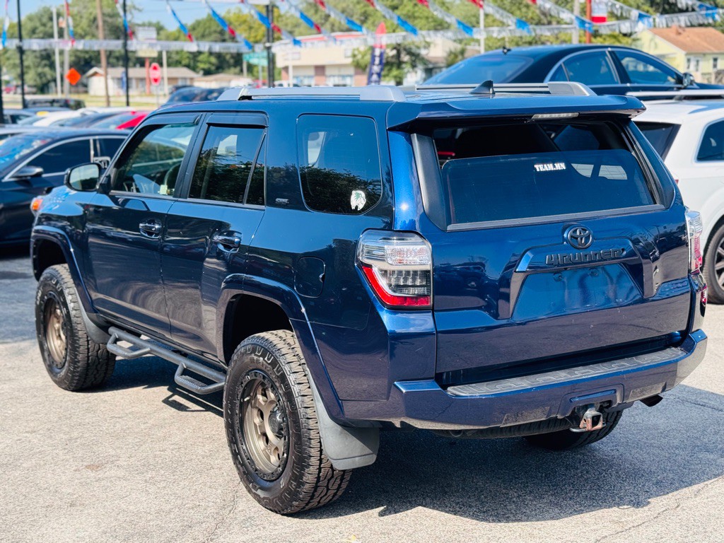 2017 Toyota 4Runner Image 15