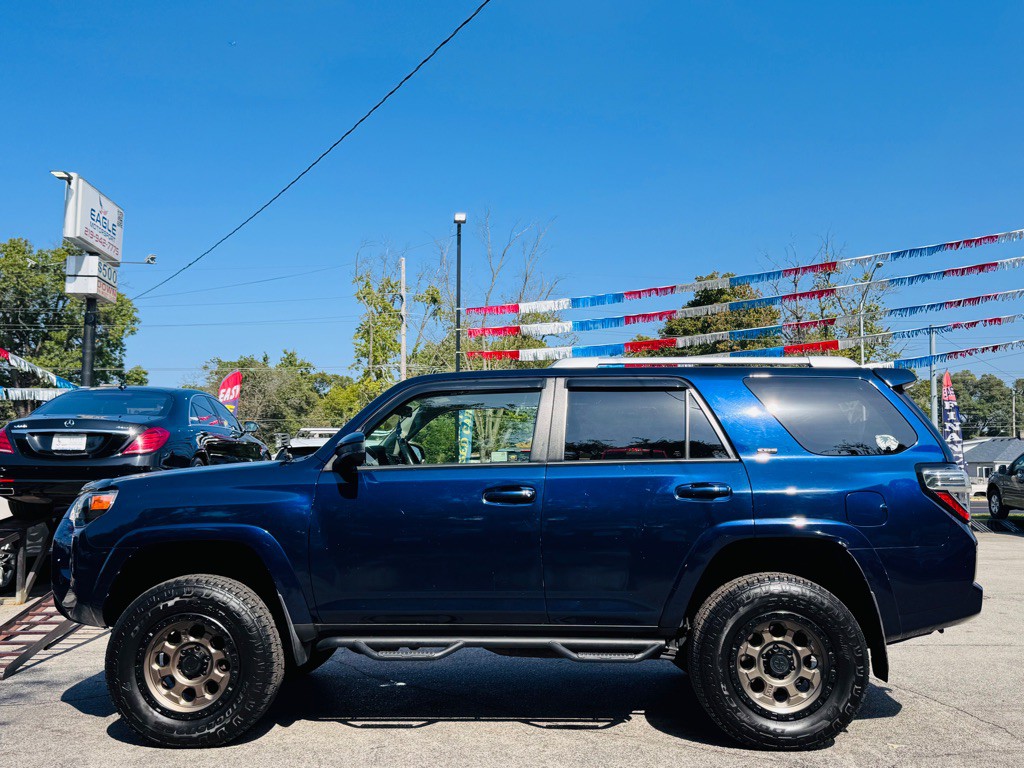 2017 Toyota 4Runner Image 19