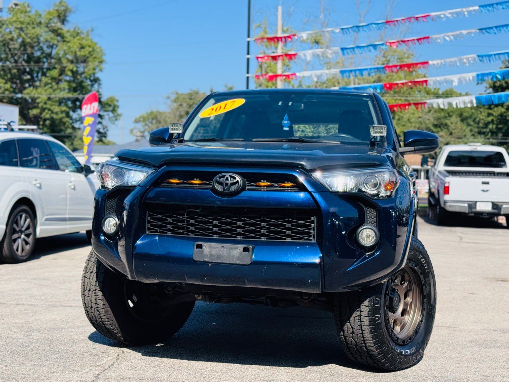 2017 Toyota 4Runner Image 24
