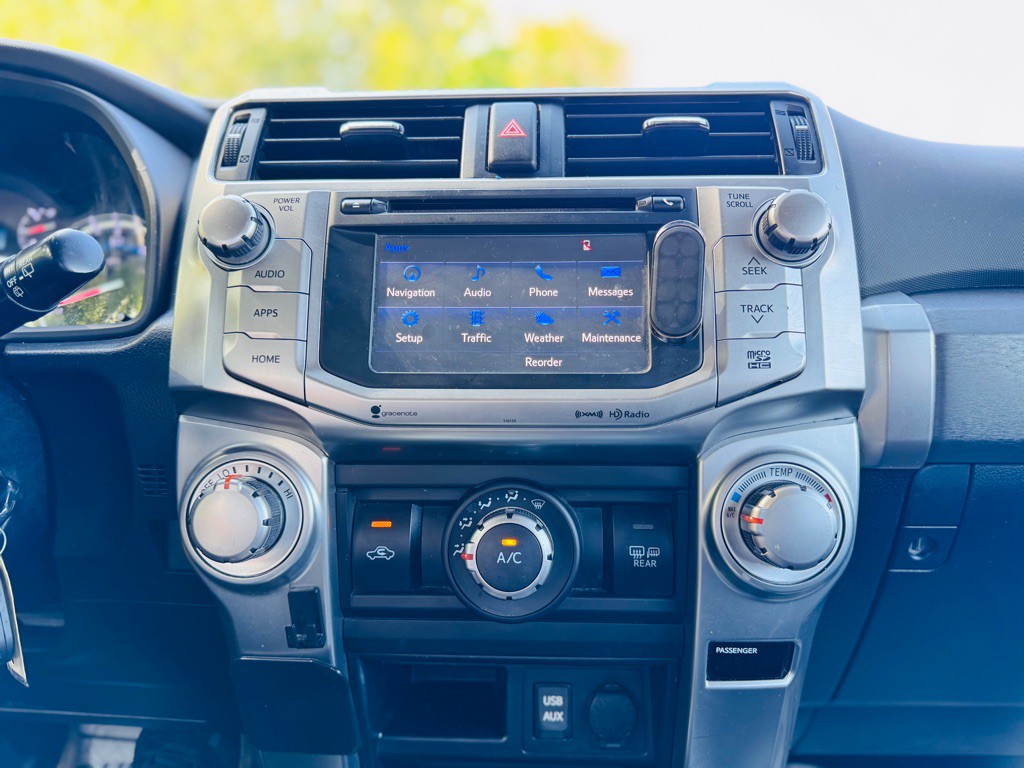 2017 Toyota 4Runner Image 48