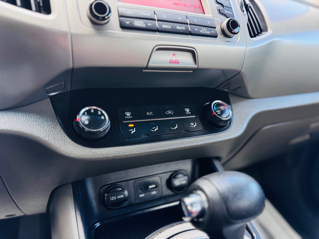 2016 Kia Sportage Image 32