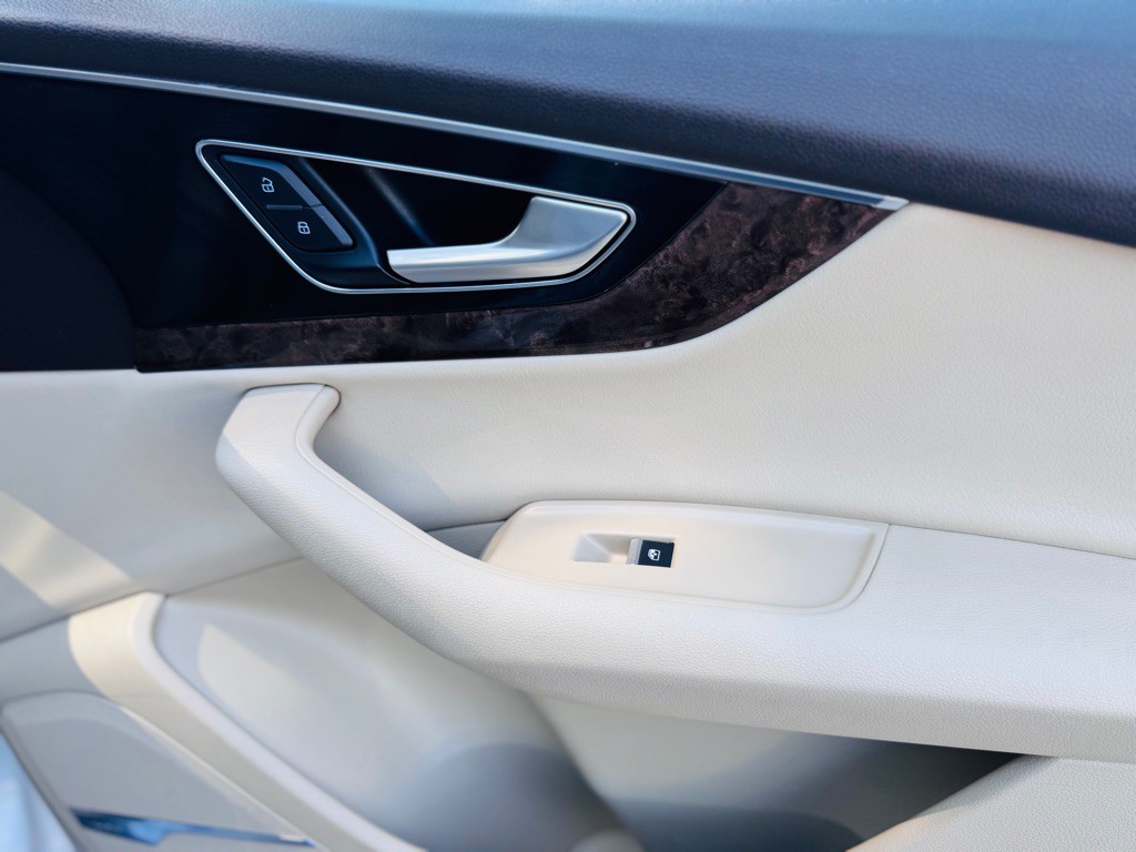 2019 Audi Q7 Image 31