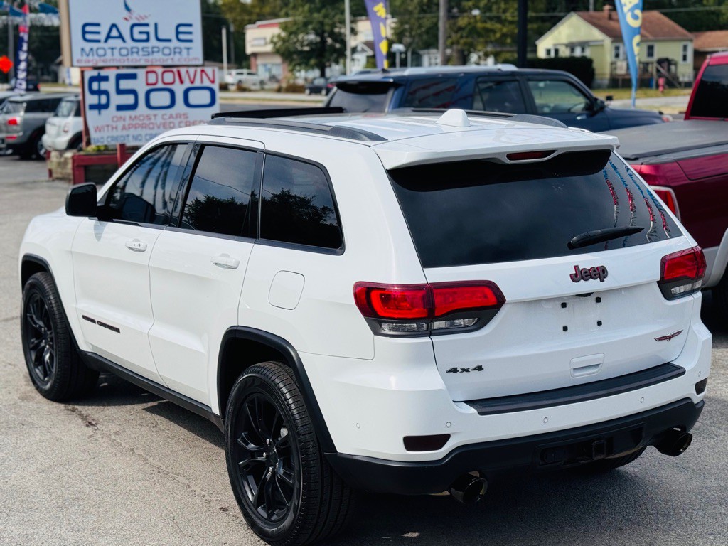 2017 Jeep Grand Cherokee Image 13