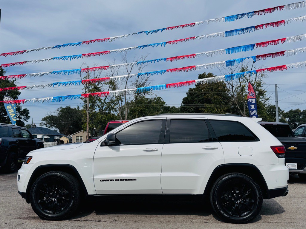 2017 Jeep Grand Cherokee Image 15
