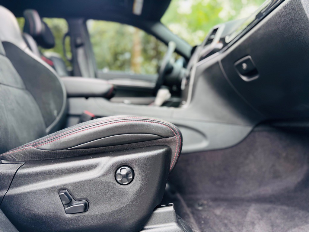 2017 Jeep Grand Cherokee Image 37