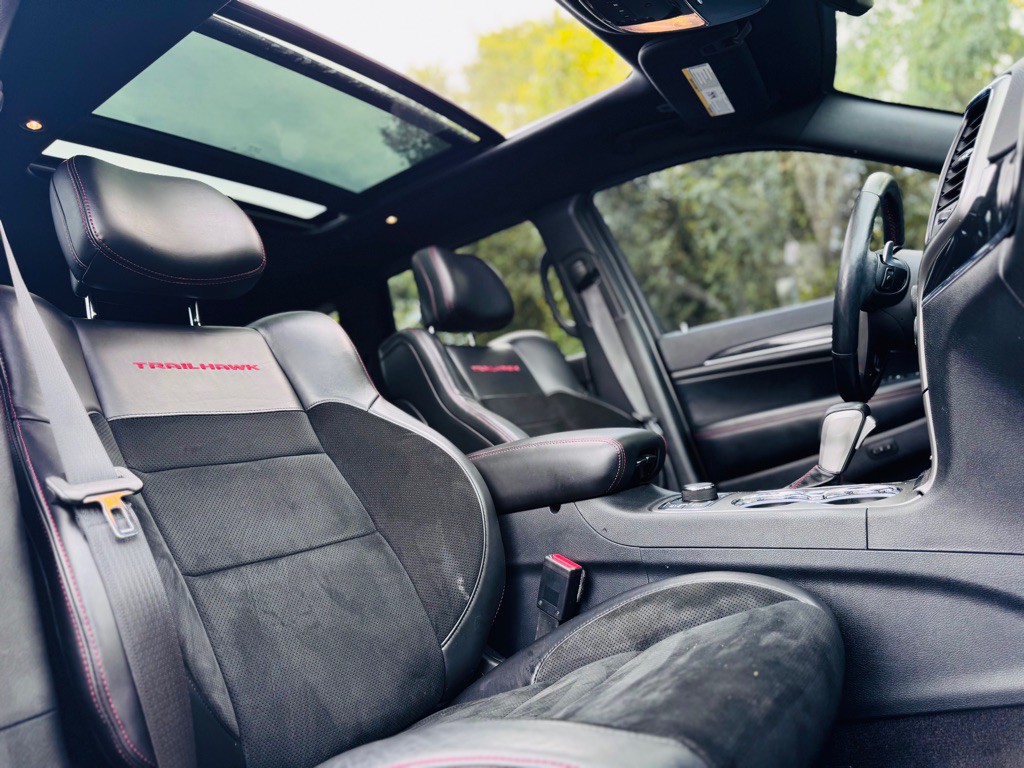 2017 Jeep Grand Cherokee Image 39