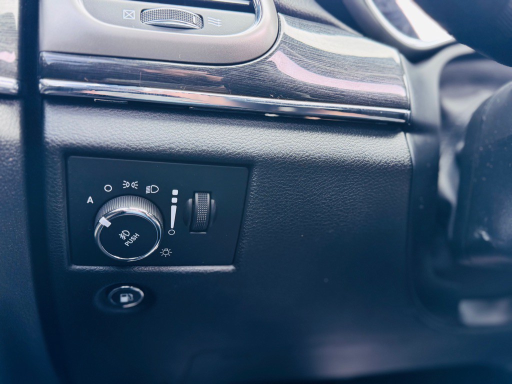 2017 Jeep Grand Cherokee Image 48