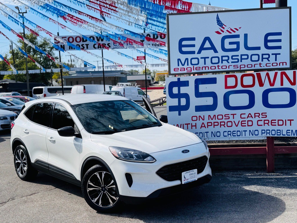 2022 Ford Escape Image 2