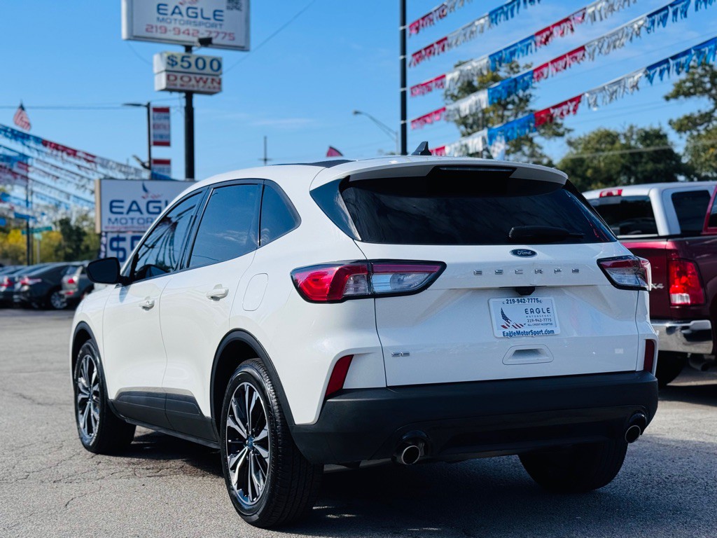 2022 Ford Escape Image 9
