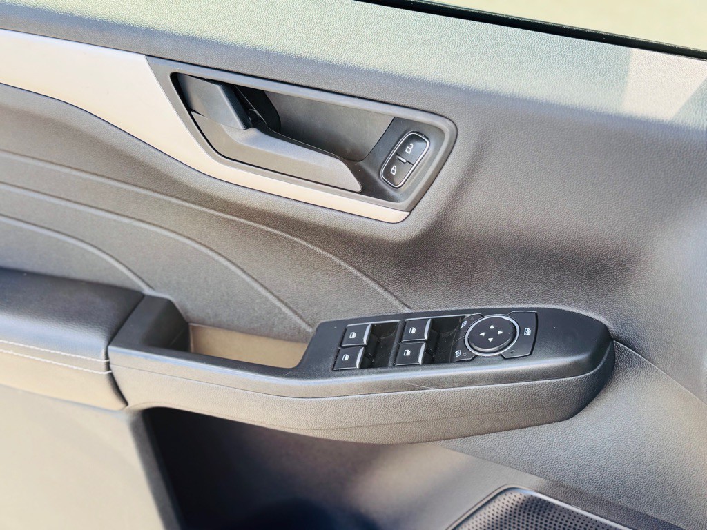 2022 Ford Escape Image 18