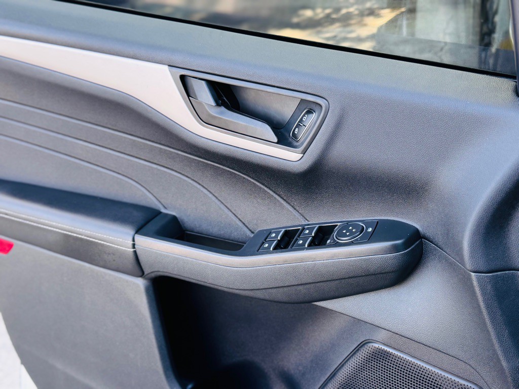 2022 Ford Escape Image 19