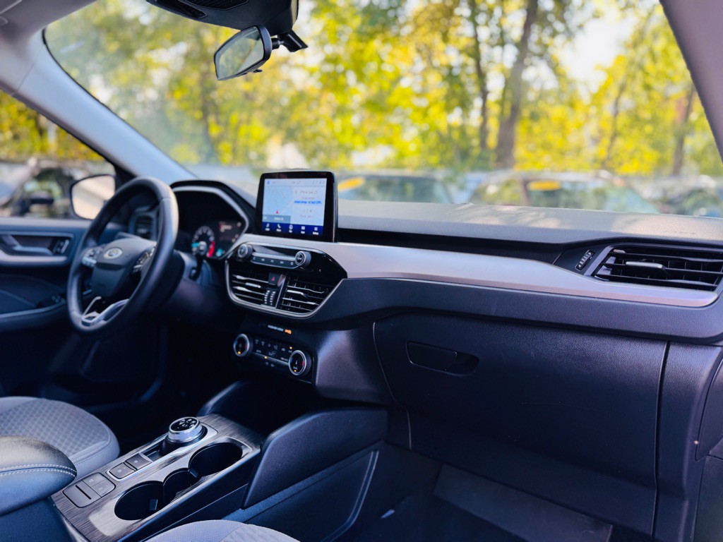 2022 Ford Escape Image 24