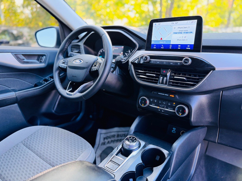 2022 Ford Escape Image 25