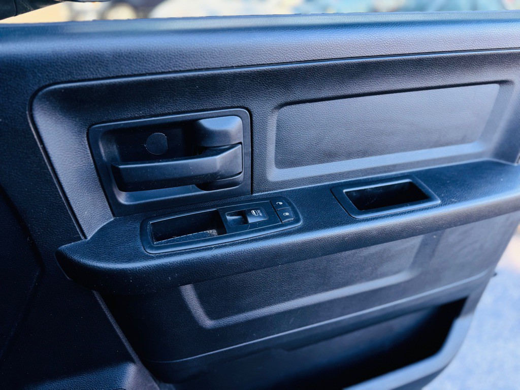 2015 RAM 1500 Image 23