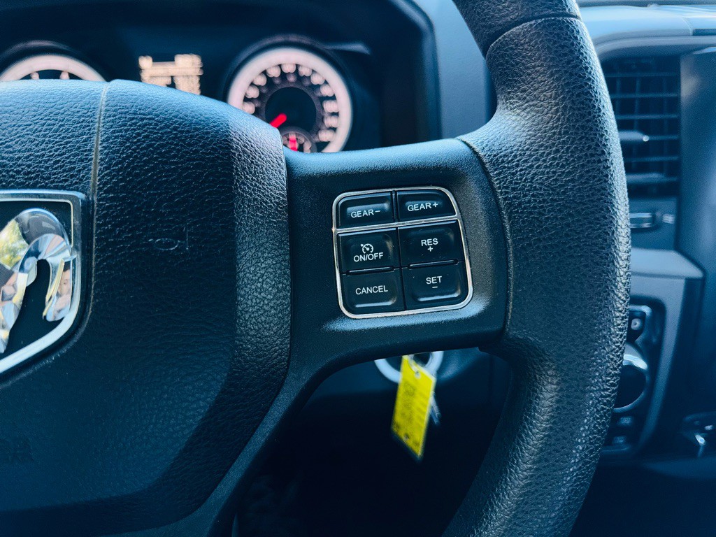 2015 RAM 1500 Image 36