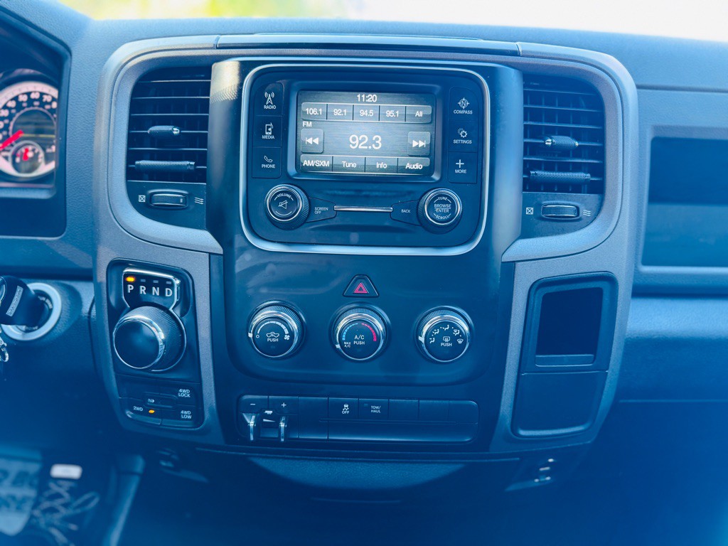 2015 RAM 1500 Image 37