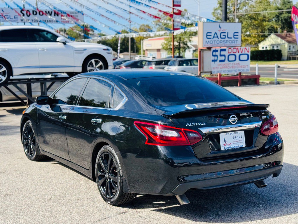 2017 Nissan Altima Image 11