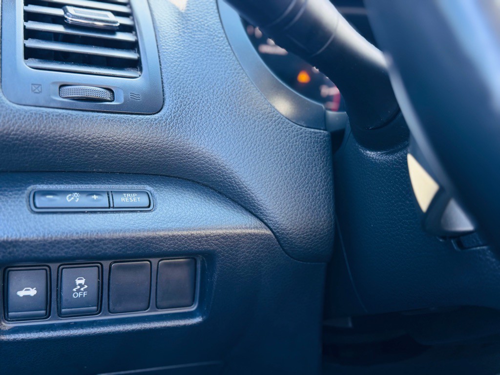 2017 Nissan Altima Image 27