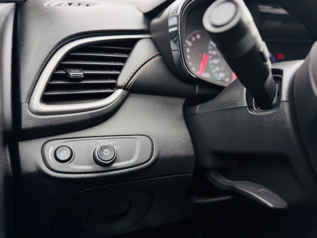 2020 Chevrolet Trax Image 28