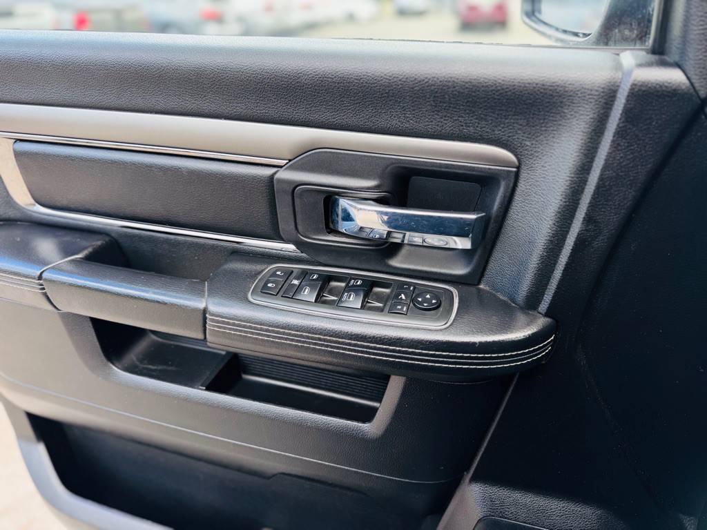 2013 RAM 1500 Image 16