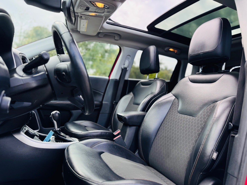 2018 Jeep Compass Image 20
