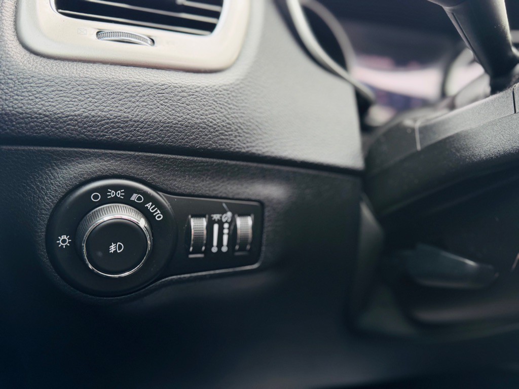 2018 Jeep Compass Image 33