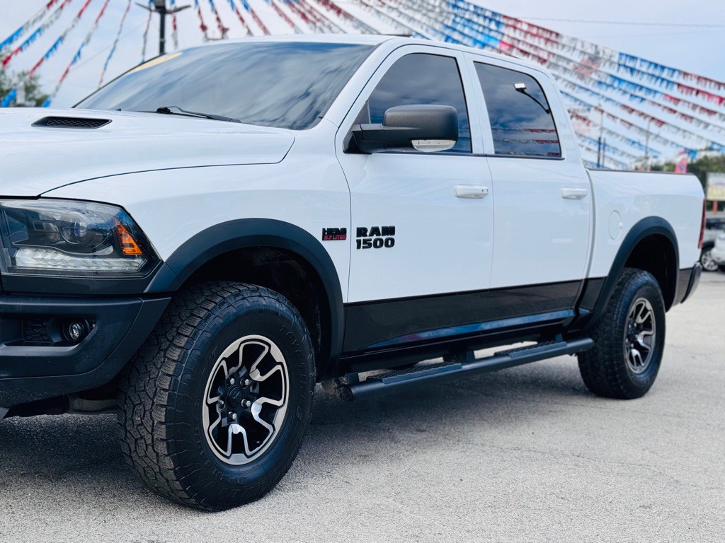 2015 RAM 1500 Image 24