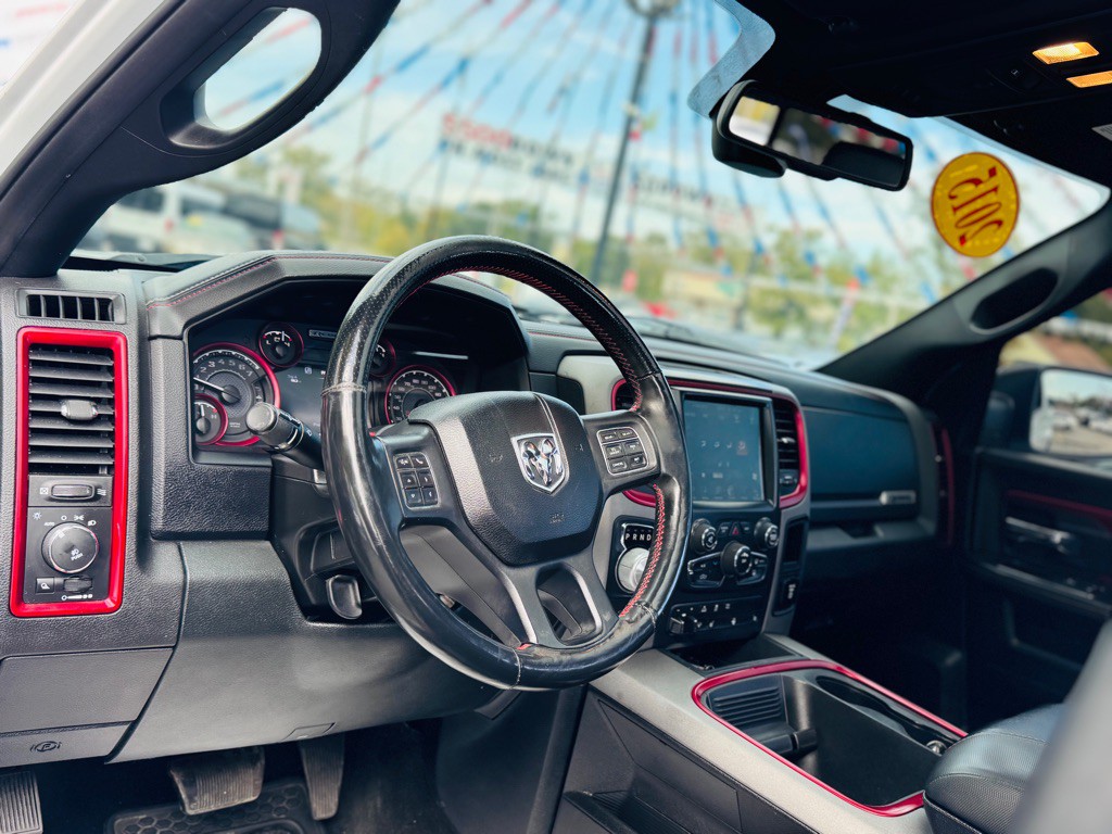 2015 RAM 1500 Image 35