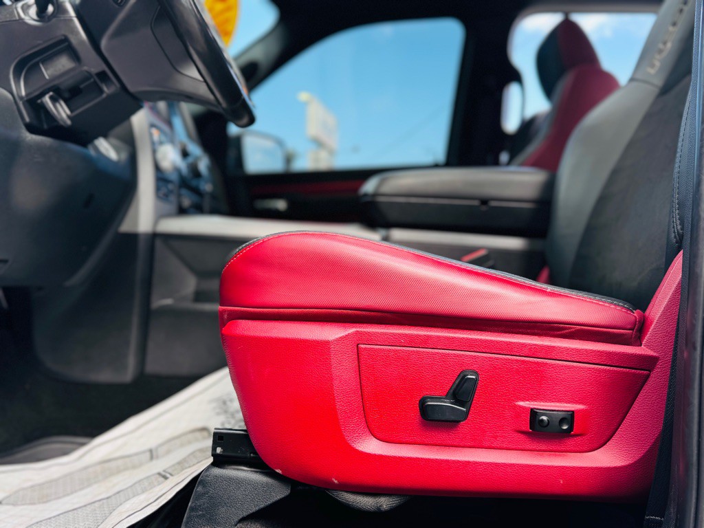 2015 RAM 1500 Image 36