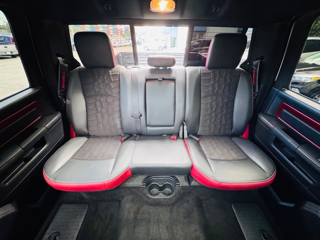 2015 RAM 1500 Image 48