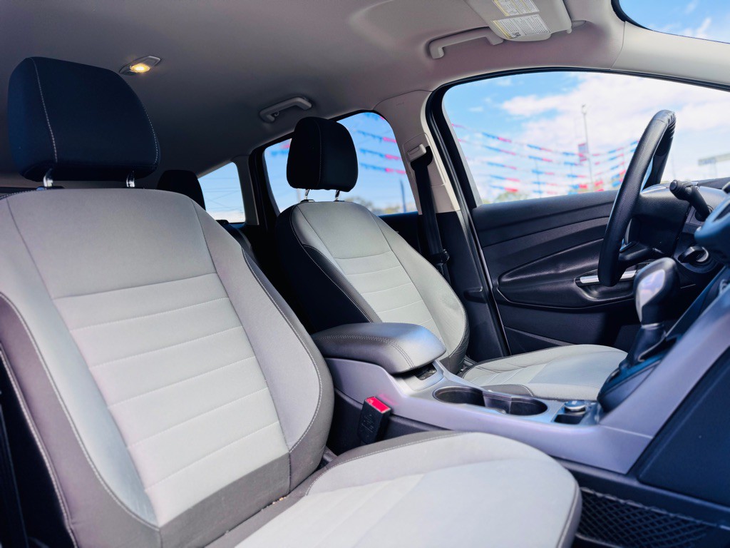 2016 Ford Escape Image 22