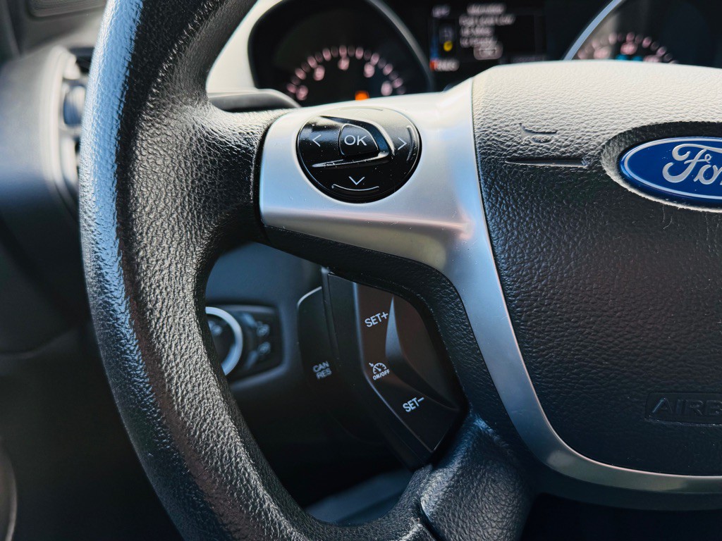 2016 Ford Escape Image 28