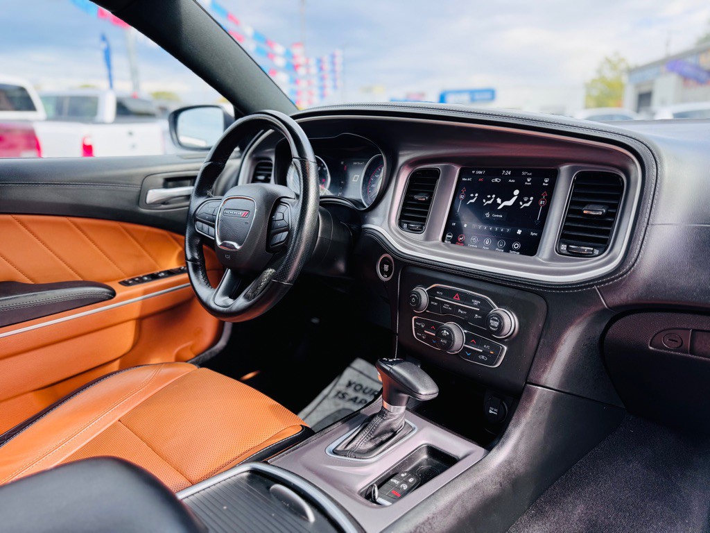 2022 Dodge Charger Image 31