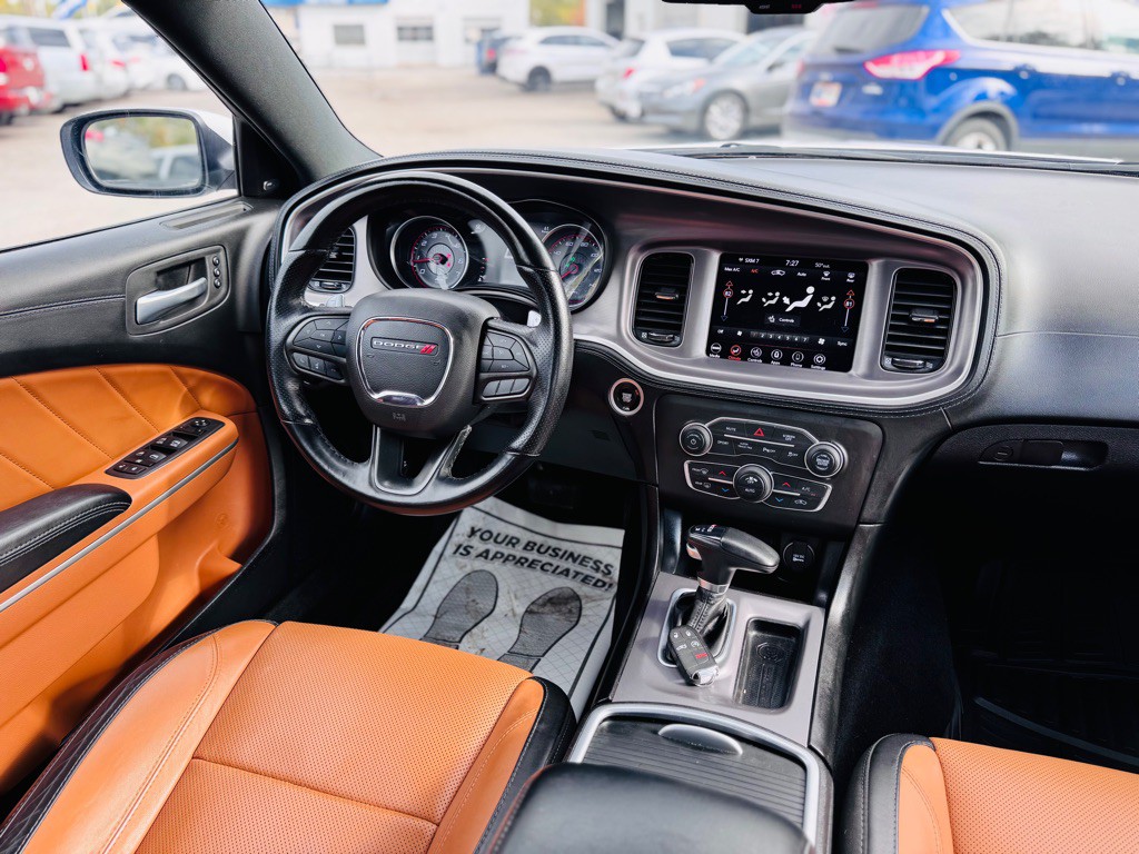 2022 Dodge Charger Image 40
