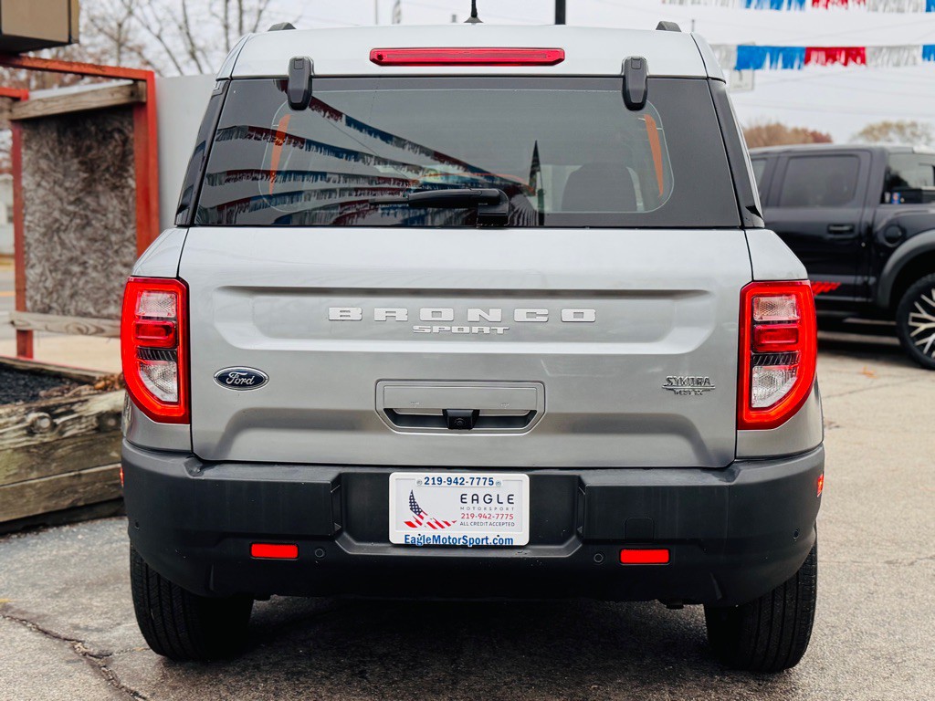 2022 Ford Bronco Image 8