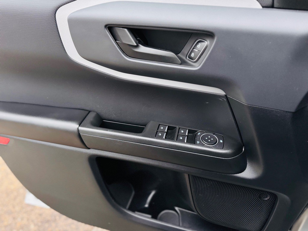 2022 Ford Bronco Image 16