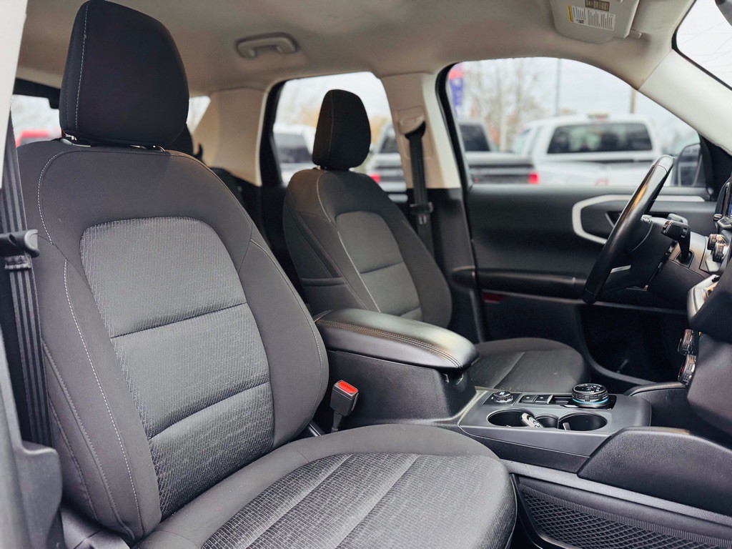 2022 Ford Bronco Image 22