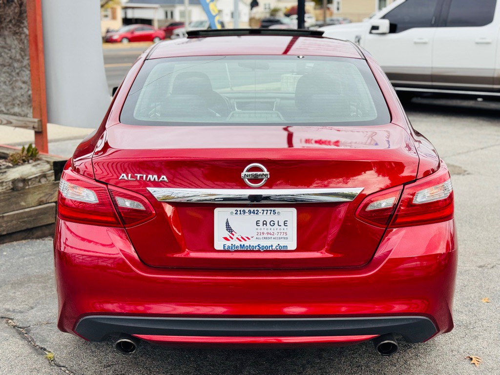 2018 Nissan Altima Image 8