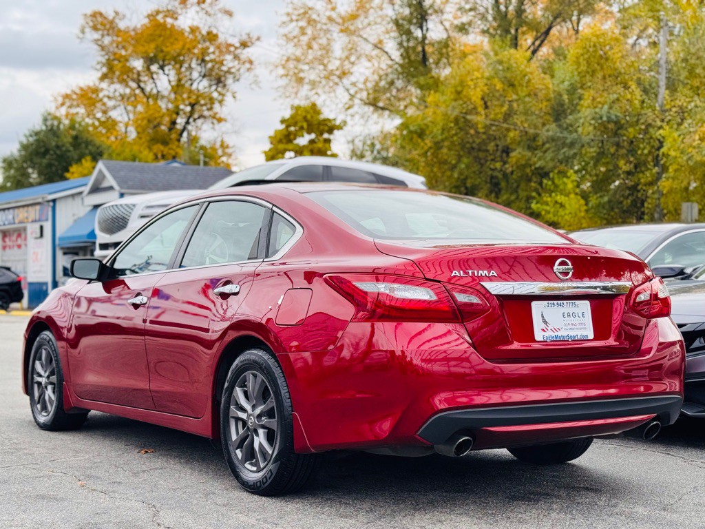 2018 Nissan Altima Image 9