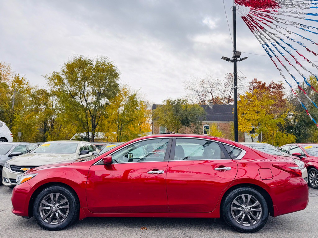 2018 Nissan Altima Image 10