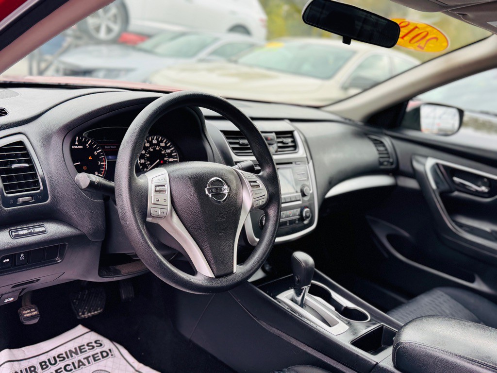 2018 Nissan Altima Image 16