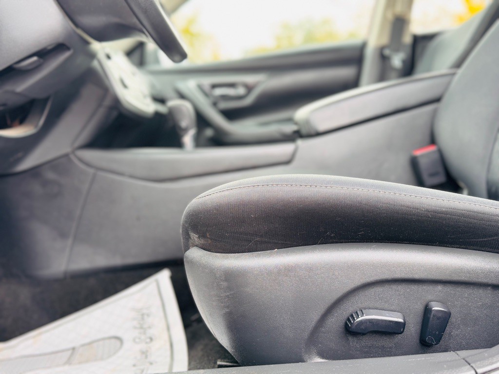 2018 Nissan Altima Image 17