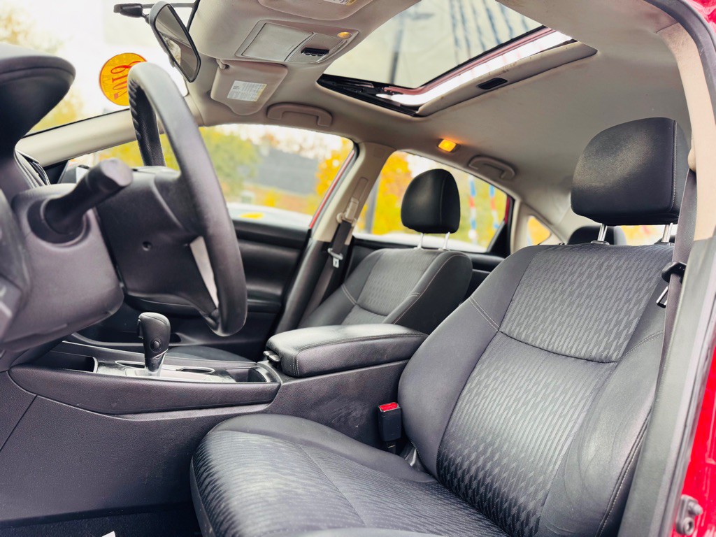 2018 Nissan Altima Image 18