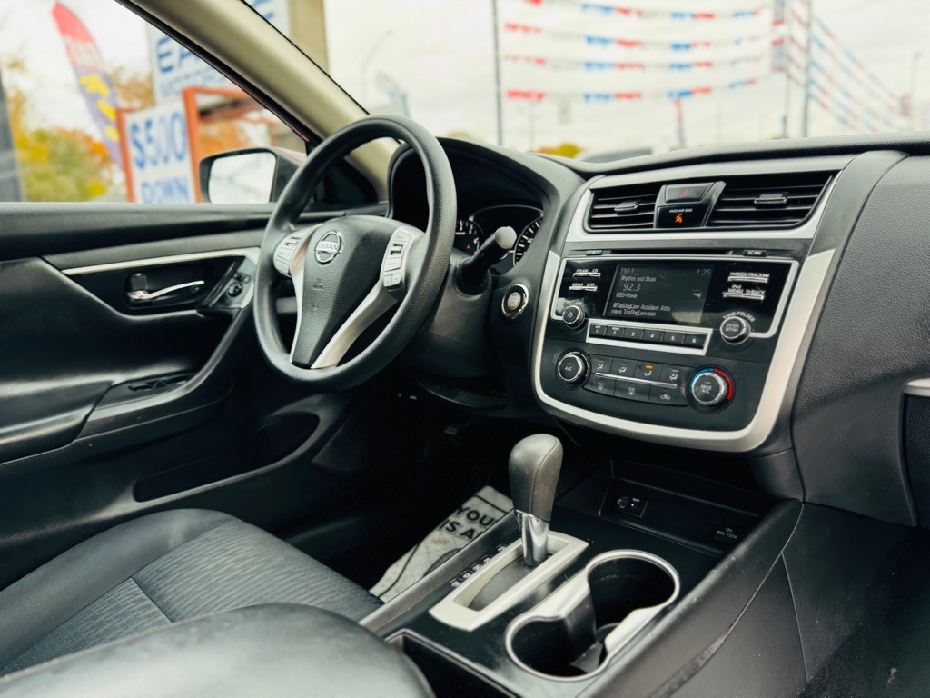 2018 Nissan Altima Image 21