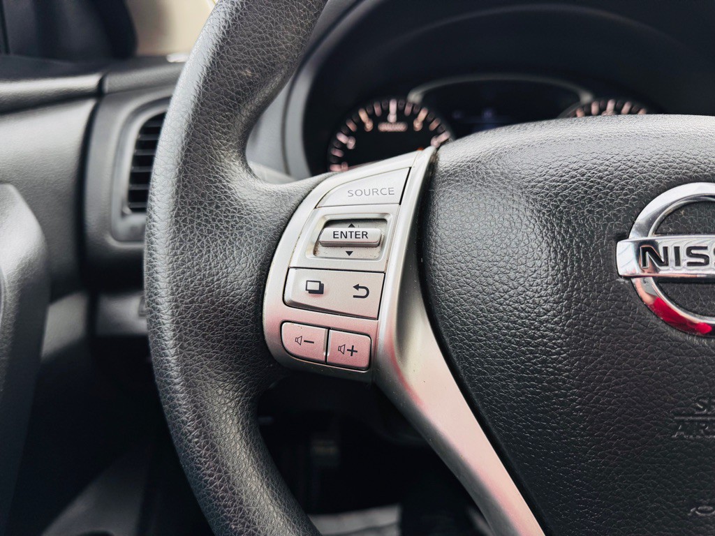 2018 Nissan Altima Image 29