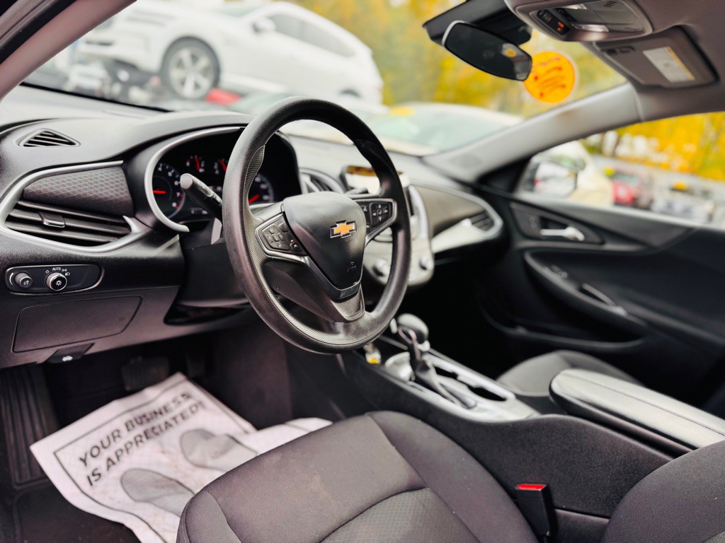 2023 Chevrolet Malibu Image 15